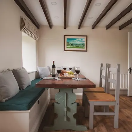 Crow Hall - Character With Stunning Views Reeth